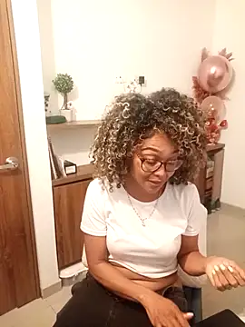 BiiancaEstradaa online show from 09.20.25