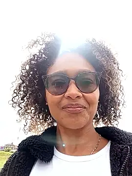 BiiancaEstradaa online show from 10.03.25