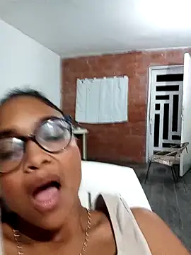 BiiancaEstradaa online show from 03.27.26