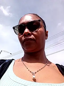 BiiancaEstradaa online show from 04.07.26