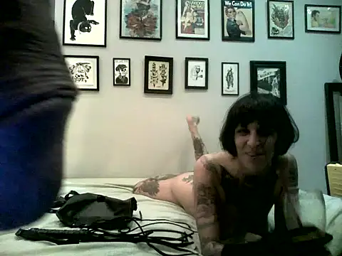 versatilxs online show from 11.28.25