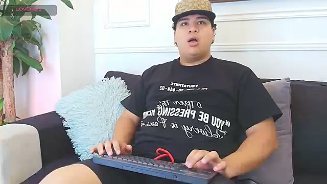 Naim Bennetsex online show from 11.01.25