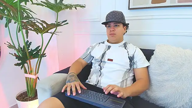 Naim Bennetsex online show from 11.07.25