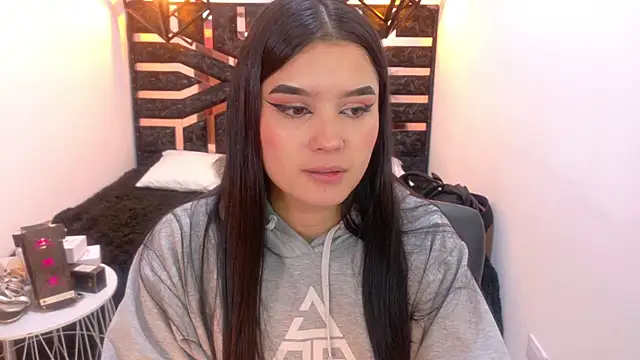 Natalie loffreda online show from 03.11.26