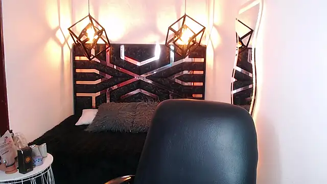 Natalie loffreda online show from 04.01.26