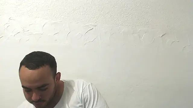 Ana ThiagoxX online show from 05.15.26