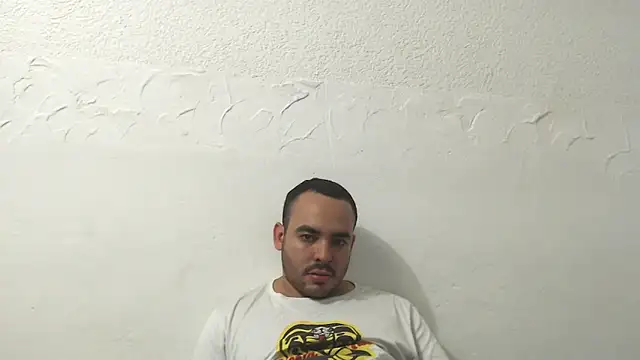Ana ThiagoxX online show from 05.16.26