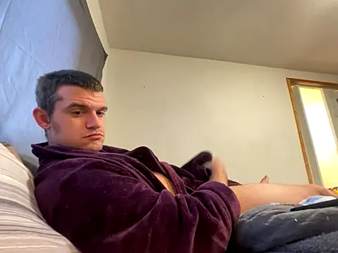 Snapshot of cumitted chatting on 11.30.25 cumitted online show from 11.30.25