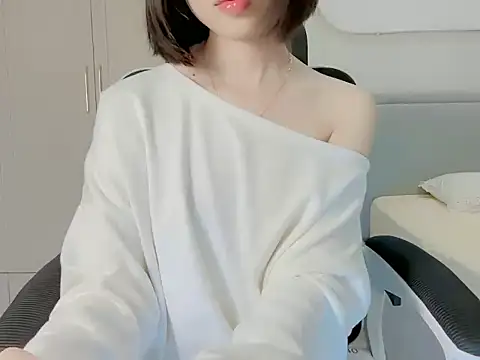 Snapshot of ggLovee chatting on 11.08.25 ggLovee online show from 11.08.25