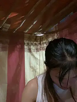 Snapshot of PhanHaa chatting on 09.09.25 PhanHaa online show from 09.09.25