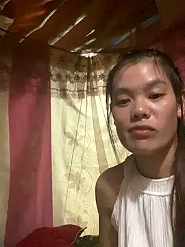 Snapshot of PhanHaa chatting on 09.19.25 PhanHaa online show from 09.19.25