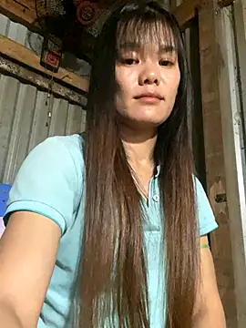 Snapshot of PhanHaa chatting on 11.09.25 PhanHaa online show from 11.09.25