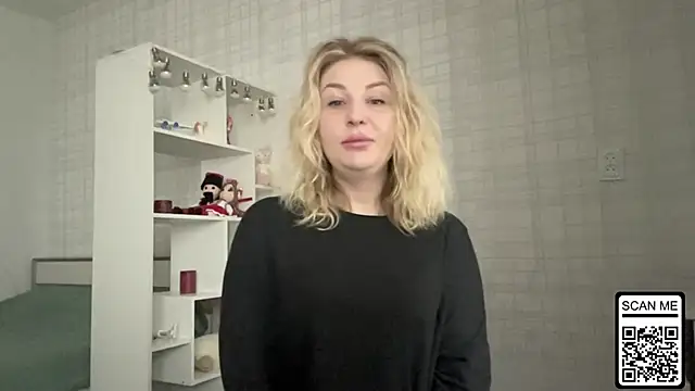 Blondie xoxoxo online show from 02.02.26