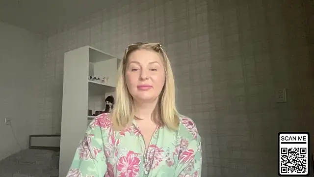 Blondie xoxoxo online show from 02.06.26