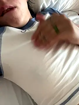 Snapshot of Kitty5348 chatting on 10.09.25 Kitty5348 online show from 10.09.25