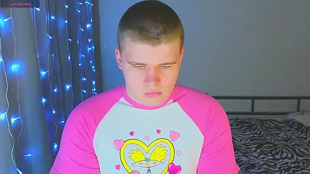 kittenmurr online show from 12.15.25