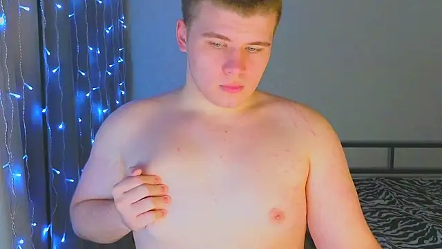 kittenmurr online show from 12.21.25