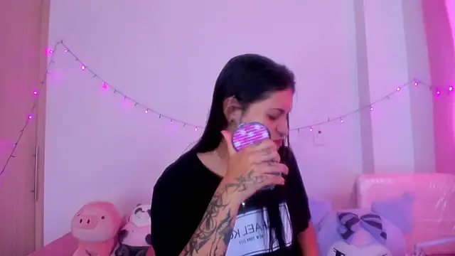 Snapshot of Abby_roussee chatting on 11.03.25 Abby roussee online show from 11.03.25