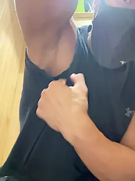 masucle216 online show from 10.24.25