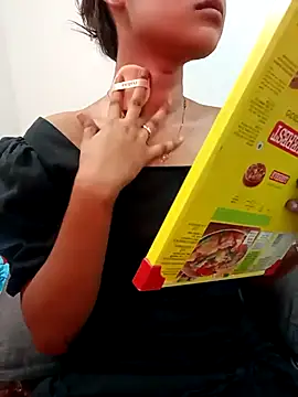 Cutie Shruti online show from 09.23.25