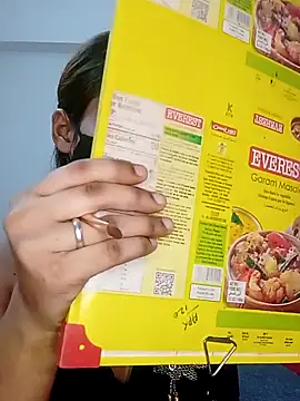 Cutie Shruti online show from 09.30.25