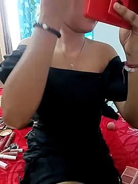 Cutie Shruti online show from 11.04.25