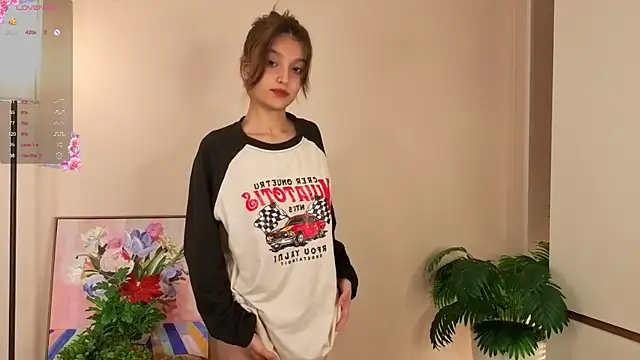 Snapshot of ZadengiDaaa chatting on 10.29.25 ZadengiDaaa online show from 10.29.25