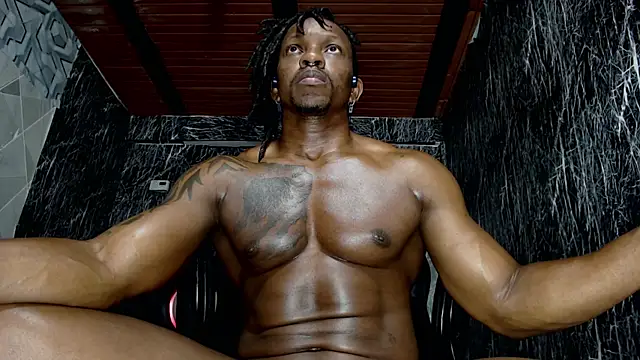 Snapshot of yordi_sandler2 chatting on 10.31.25 yordi sandler2 online show from 10.31.25