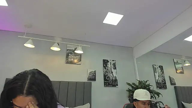 Snapshot of violet_and_myers chatting on 11.05.25 violet and myers online show from 11.05.25