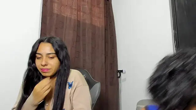 Snapshot of violet_and_myers chatting on 12.03.25 violet and myers online show from 12.03.25