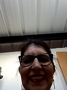 Snapshot of swity_foster chatting on 09.09.25 swity foster online show from 09.09.25