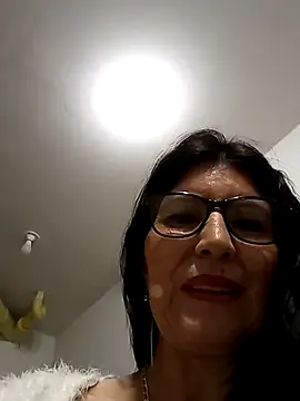 Snapshot of swity_foster chatting on 09.19.25 swity foster online show from 09.19.25