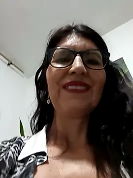 Snapshot of swity_foster chatting on 09.24.25 swity foster online show from 09.24.25