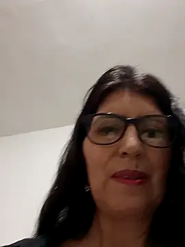 Snapshot of swity_foster chatting on 10.06.25 swity foster online show from 10.06.25