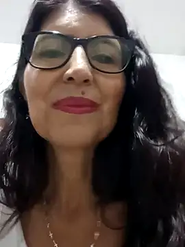 Snapshot of swity_foster chatting on 10.23.25 swity foster online show from 10.23.25