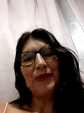 Snapshot of swity_foster chatting on 11.03.25 swity foster online show from 11.03.25