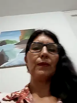 Snapshot of swity_foster chatting on 11.04.25 swity foster online show from 11.04.25