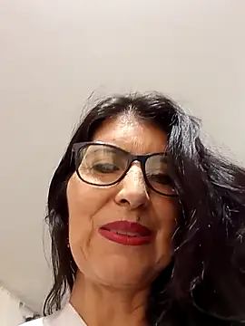 Snapshot of swity_foster chatting on 11.10.25 swity foster online show from 11.10.25