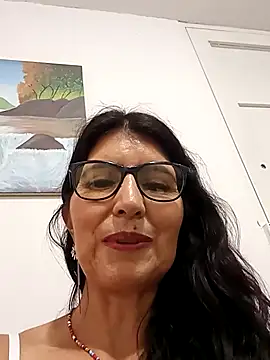 Snapshot of swity_foster chatting on 11.12.25 swity foster online show from 11.12.25