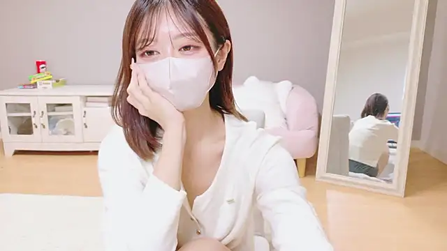 Snapshot of Yuna-ch chatting on 12.03.25 Yuna-ch online show from 12.03.25