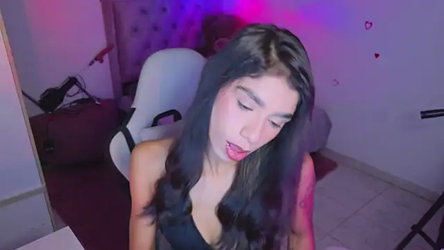 BrunetteAdams001 online show from 05.29.26