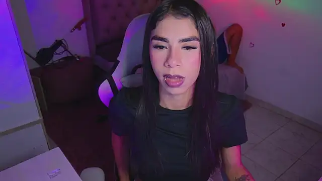 BrunetteAdams001 online show from 05.30.26