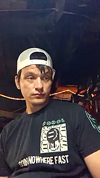 Snapshot of twistafatpipe chatting on 09.18.25 twistafatpipe online show from 09.18.25