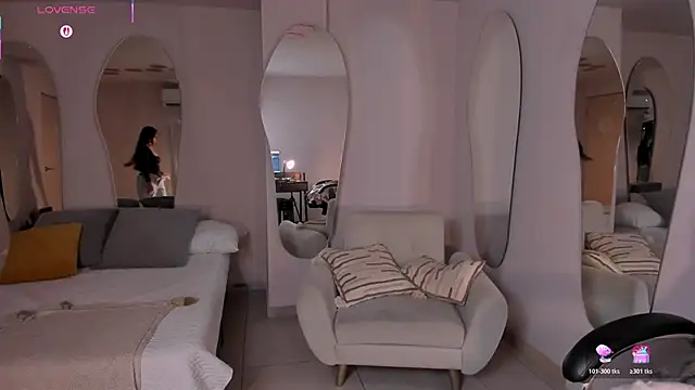 VeronicaBlue online show from 03.27.26