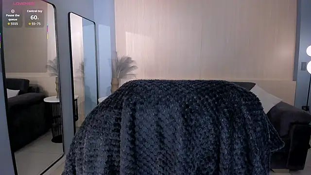 MilaColeman online show from 11.26.25