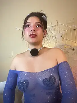 Snapshot of AriaHeavenss chatting on 10.25.25 AriaHeavenss online show from 10.25.25