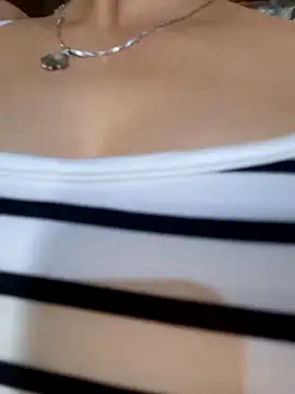 Snapshot of Nana-bar chatting on 05.06.26 Nana-bar online show from 05.06.26