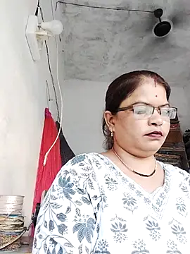 Snapshot of Bhavna_hot chatting on 10.04.25 Bhavna hot online show from 10.04.25