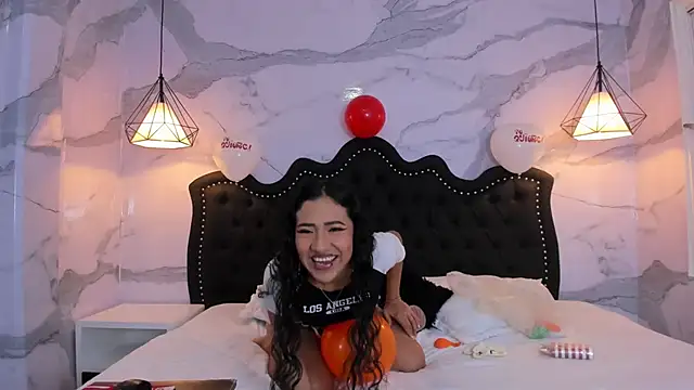 Snapshot of anna2809 chatting on 09.28.25 anna2809 online show from 09.28.25