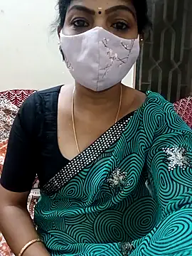 Snapshot of Rithya27 chatting on 10.17.25 Rithya27 online show from 10.17.25